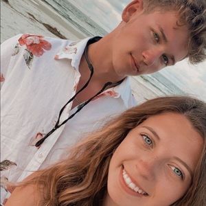 Meet your Posher, Alisa